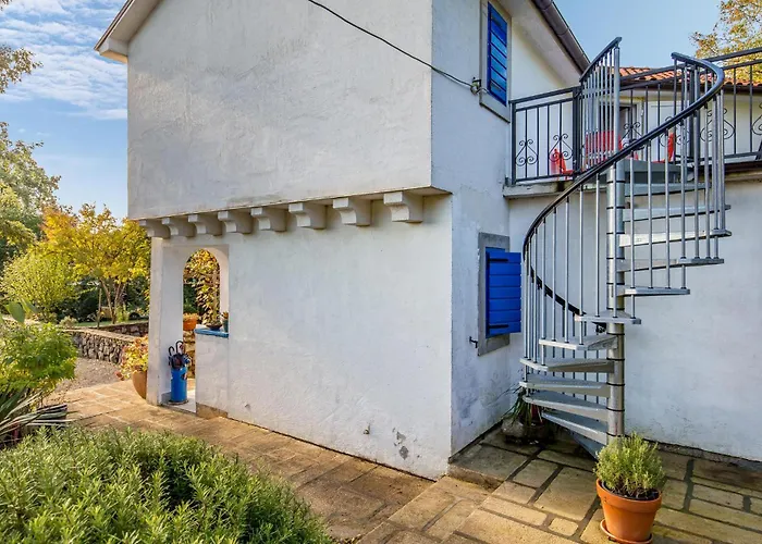 2 Bedroom Cozy In * Kastav